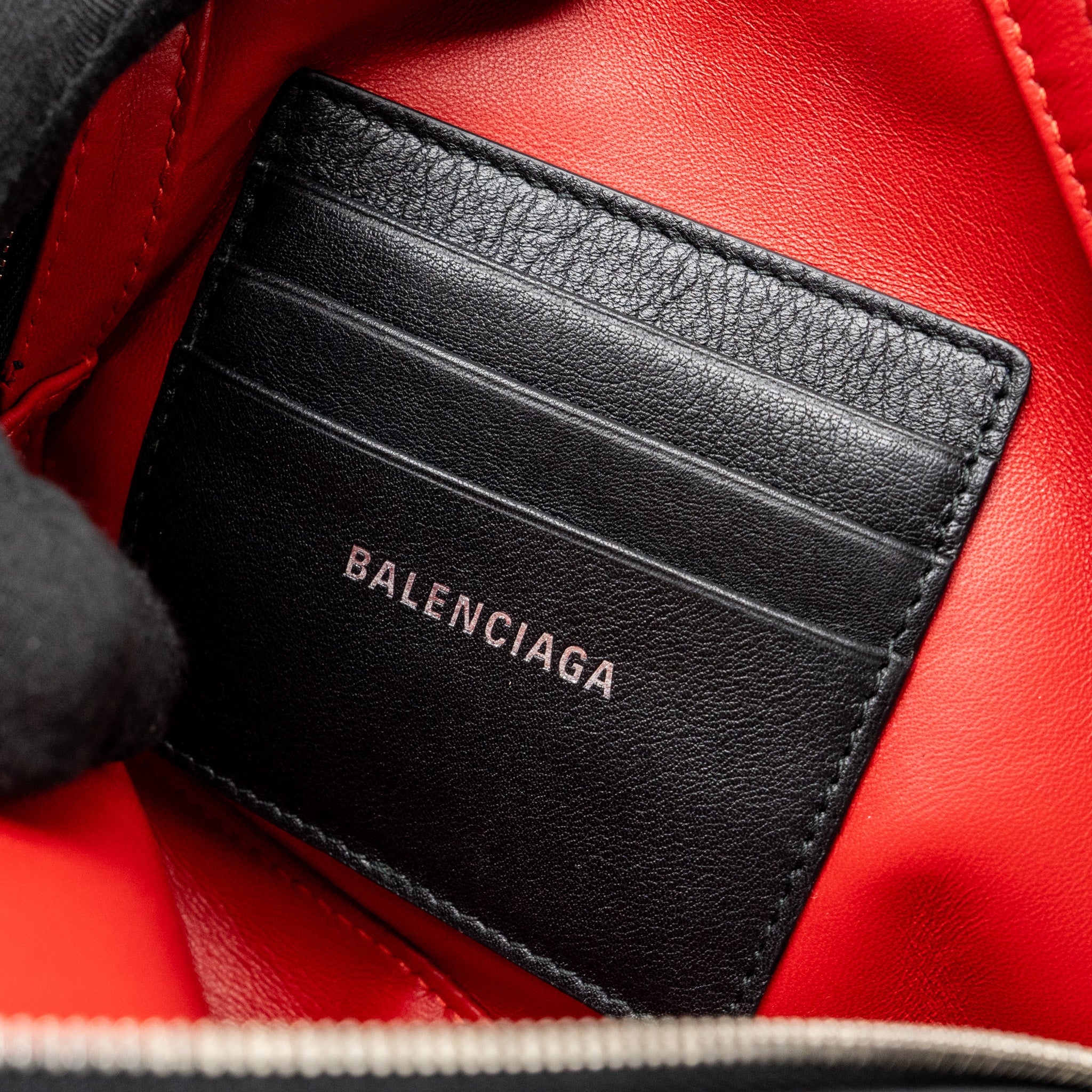 Balenciaga triangle zip clutch calfskin black SHW - Image 10