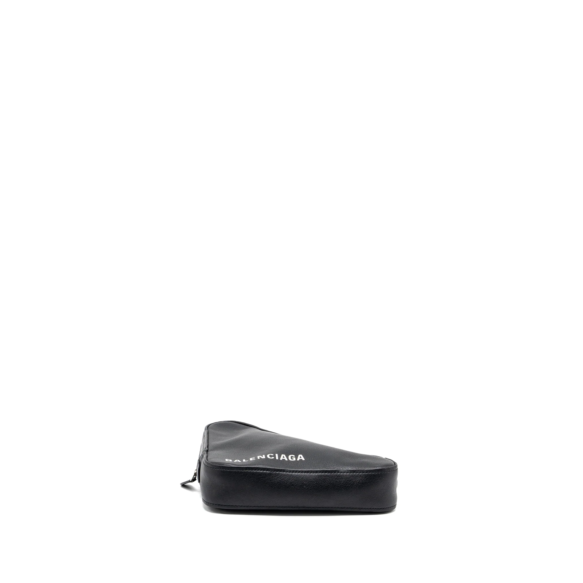 Balenciaga triangle zip clutch calfskin black SHW - Image 3