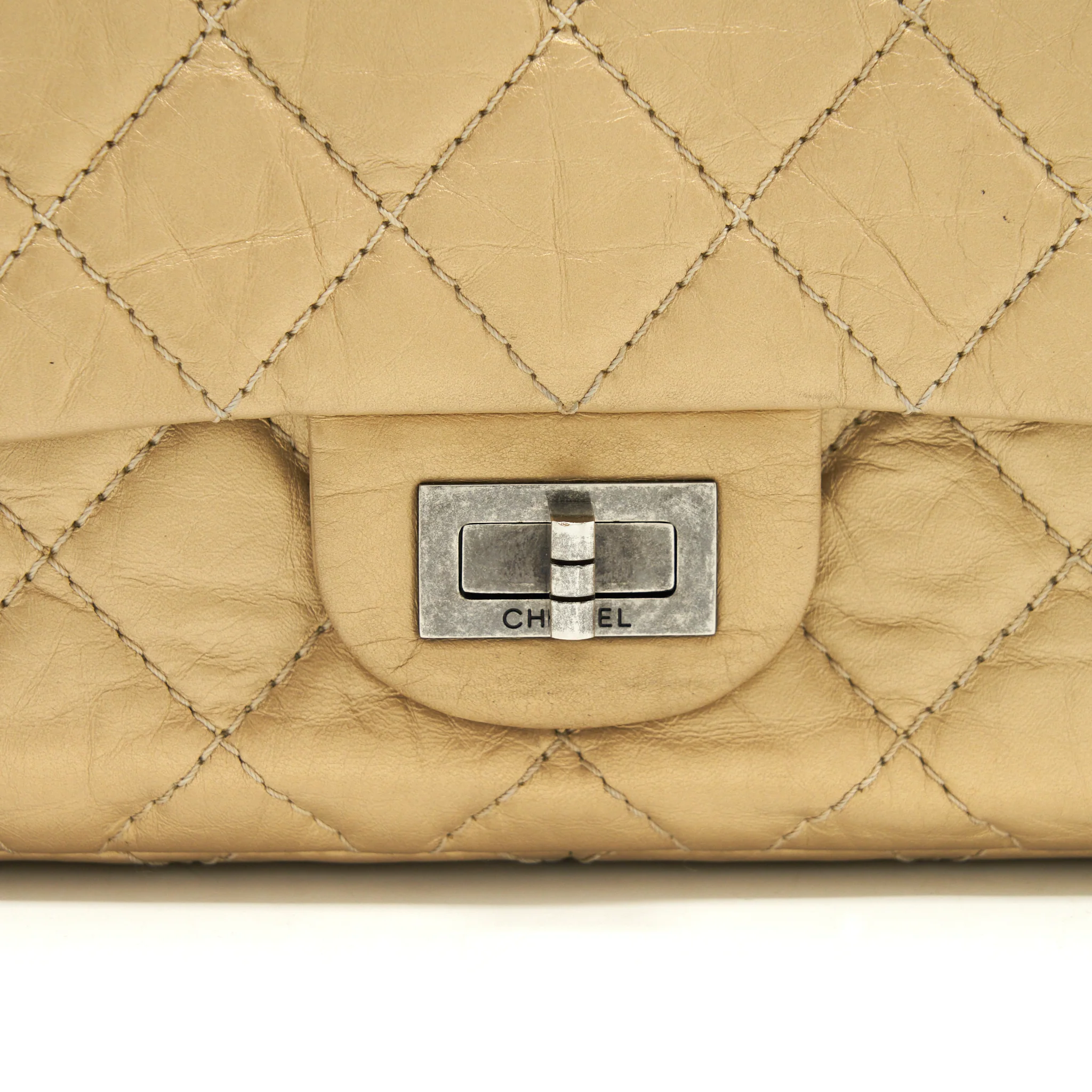 Chanel 2.55 Reissue 226 Double Flap Bag Ruthenium Hardware - Image 7