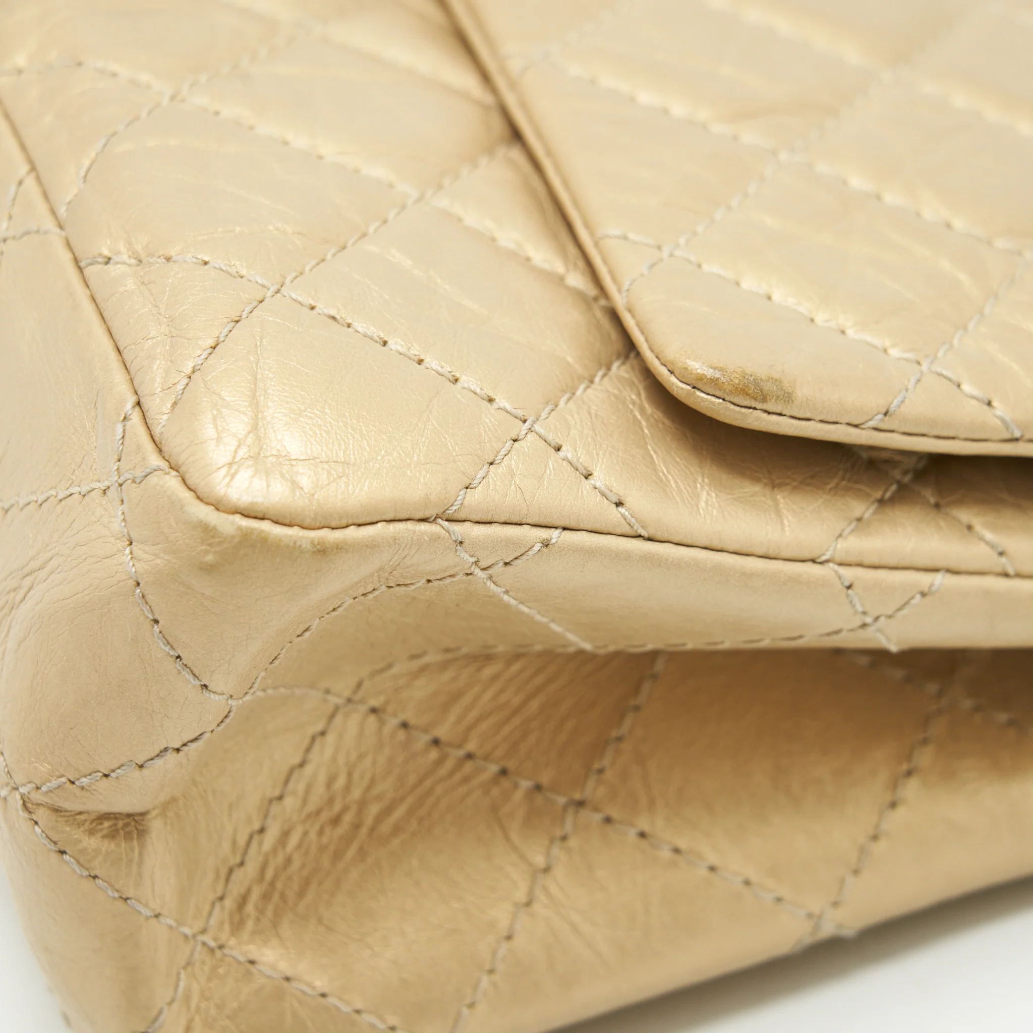 Chanel 2.55 Reissue 226 Double Flap Bag Ruthenium Hardware - Image 9