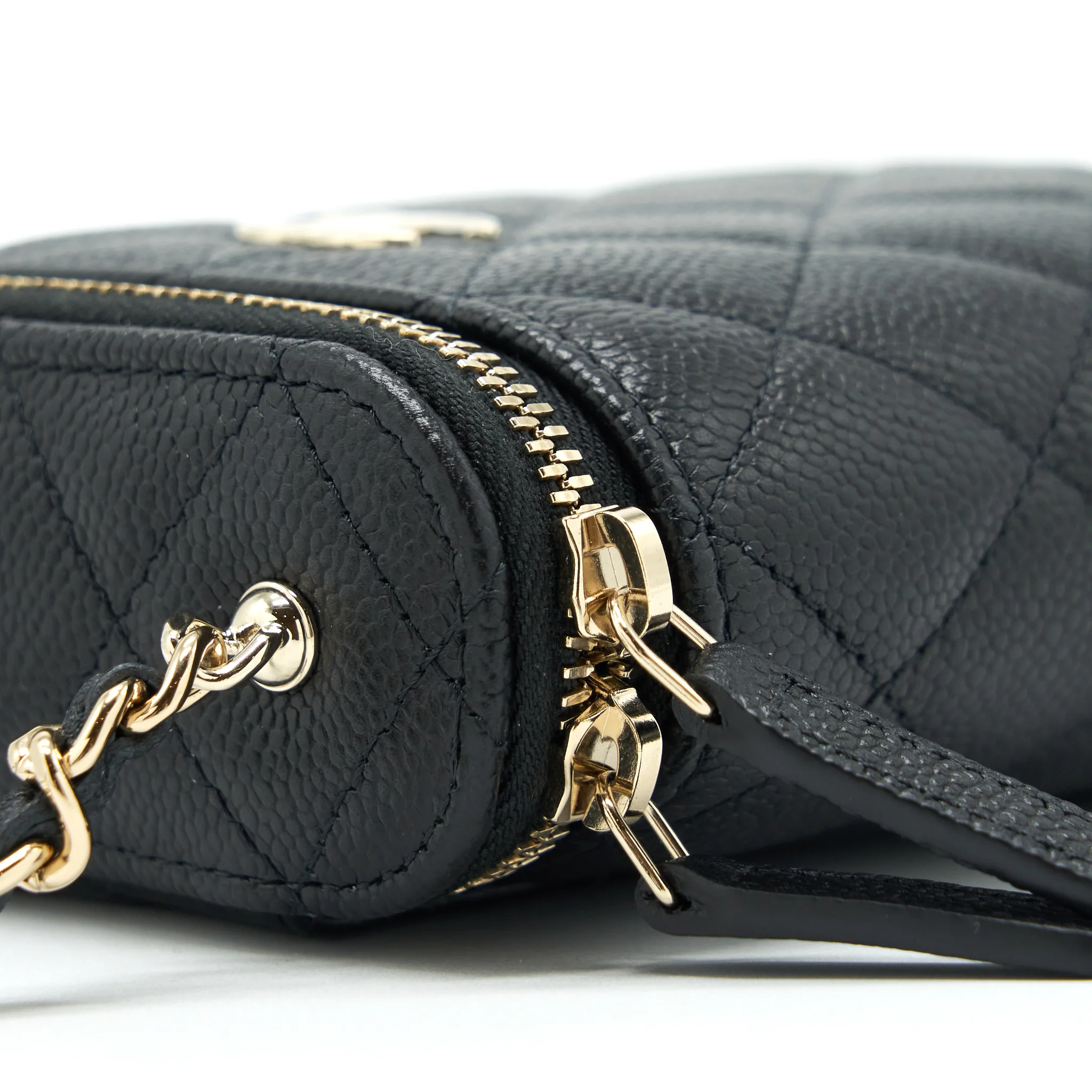 Chanel 22P Vertical Mini Vanity With CC Logo Chain Caviar Black LGHW - Image 8