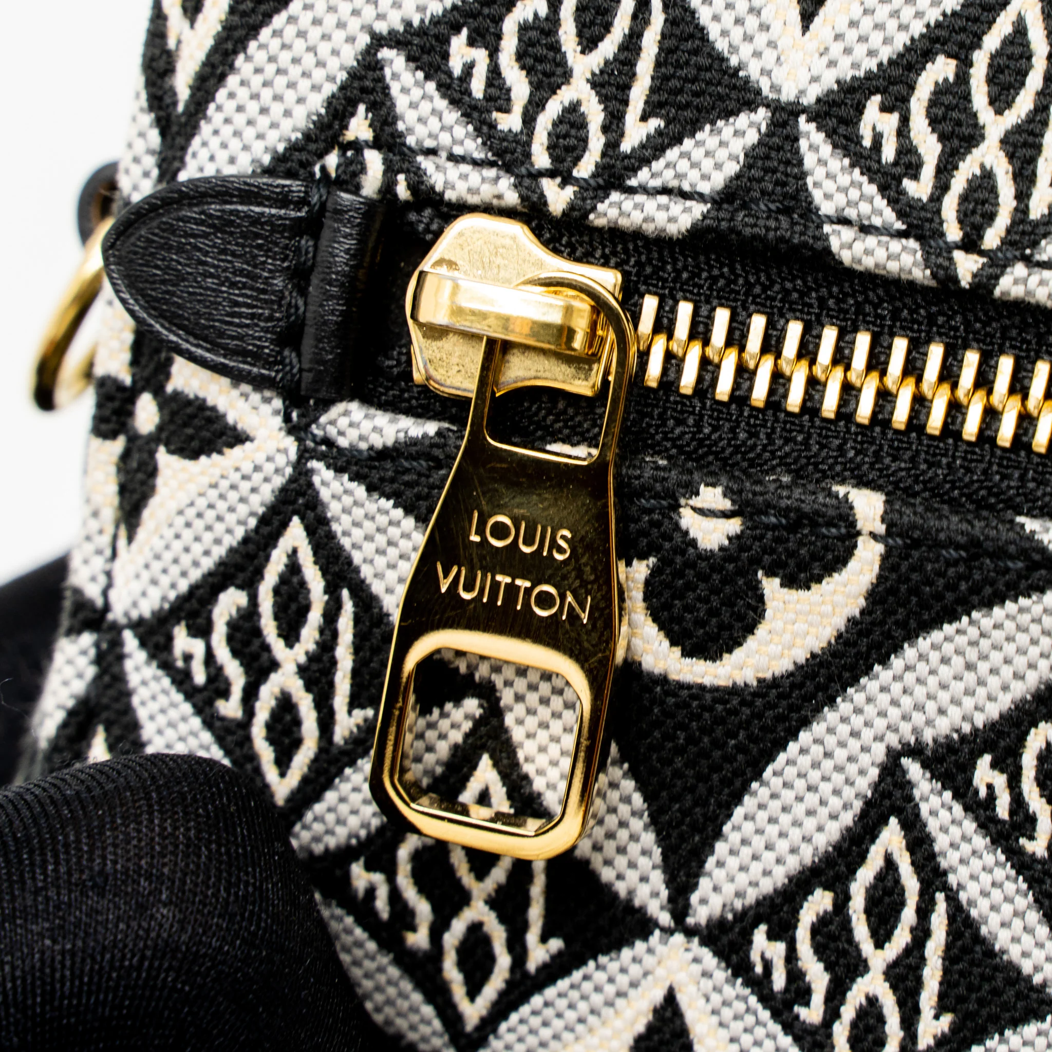 Louis Vuitton Since 1854 Pochette Métis Canvas/Leather Multicoloured GHW - Image 9