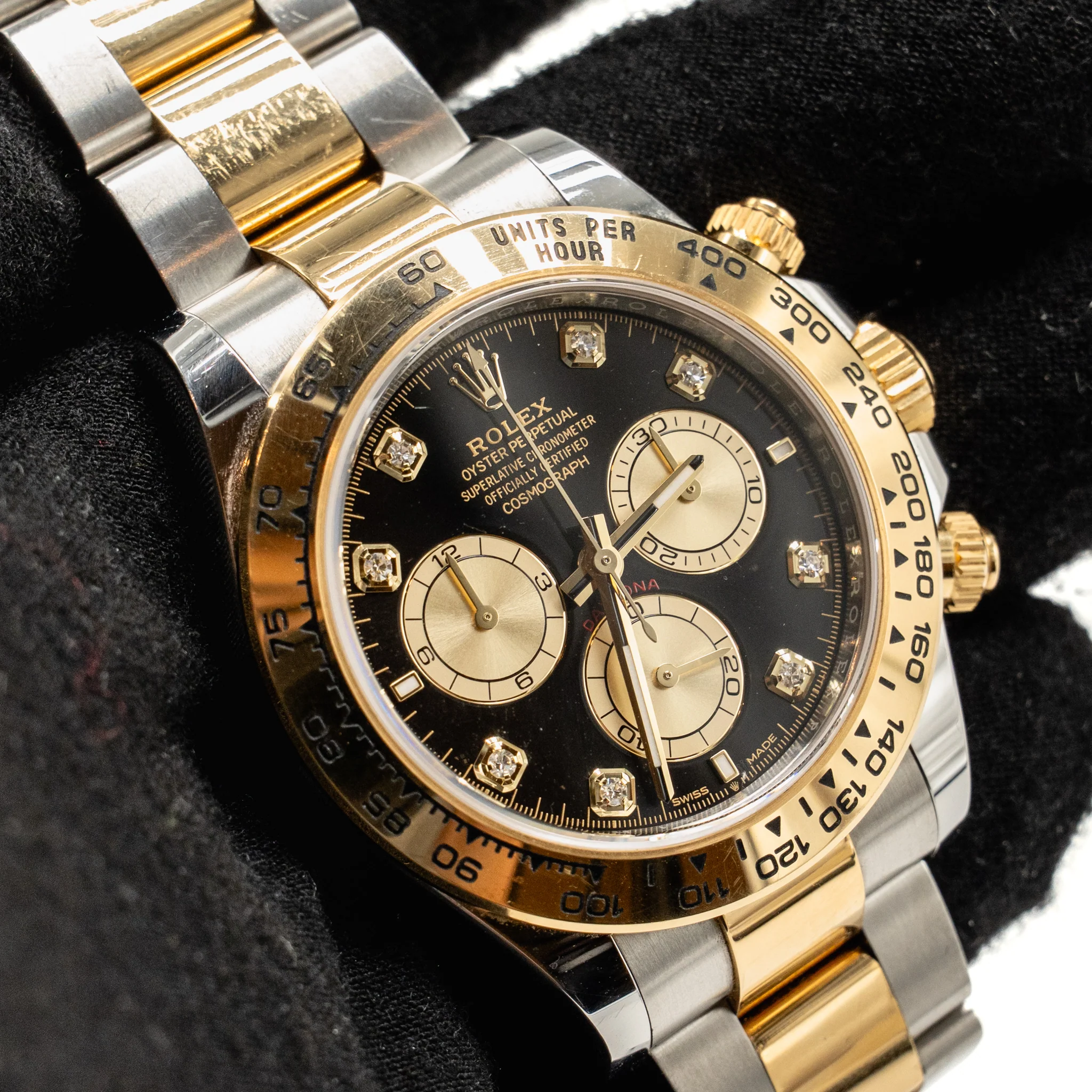 Rolex Cosmograph Daytona 40mm Oystersteel, Yellow Gold, Black Dial, Model: M126503-0002 - Image 6